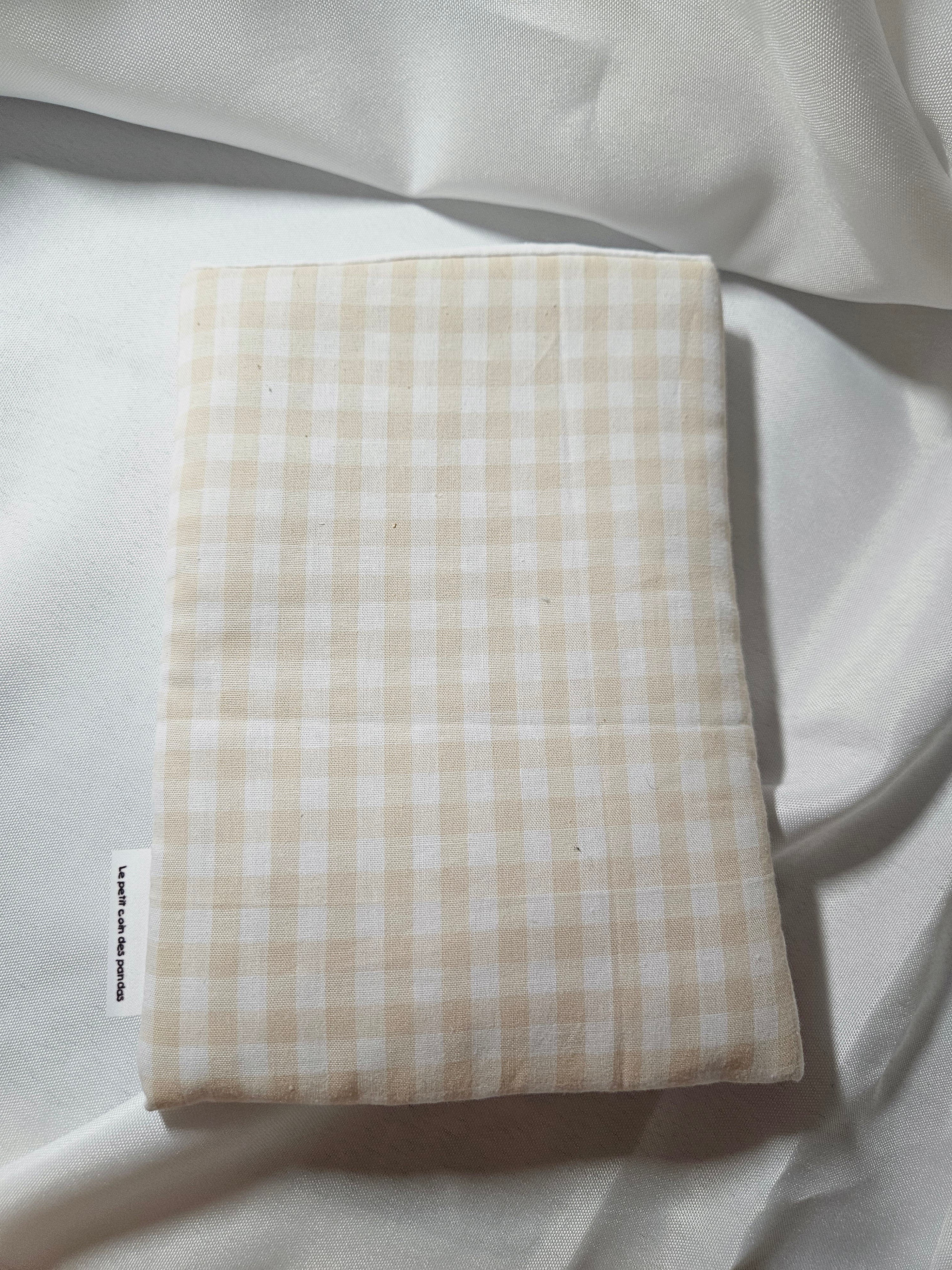 Housse livre de poche vichy