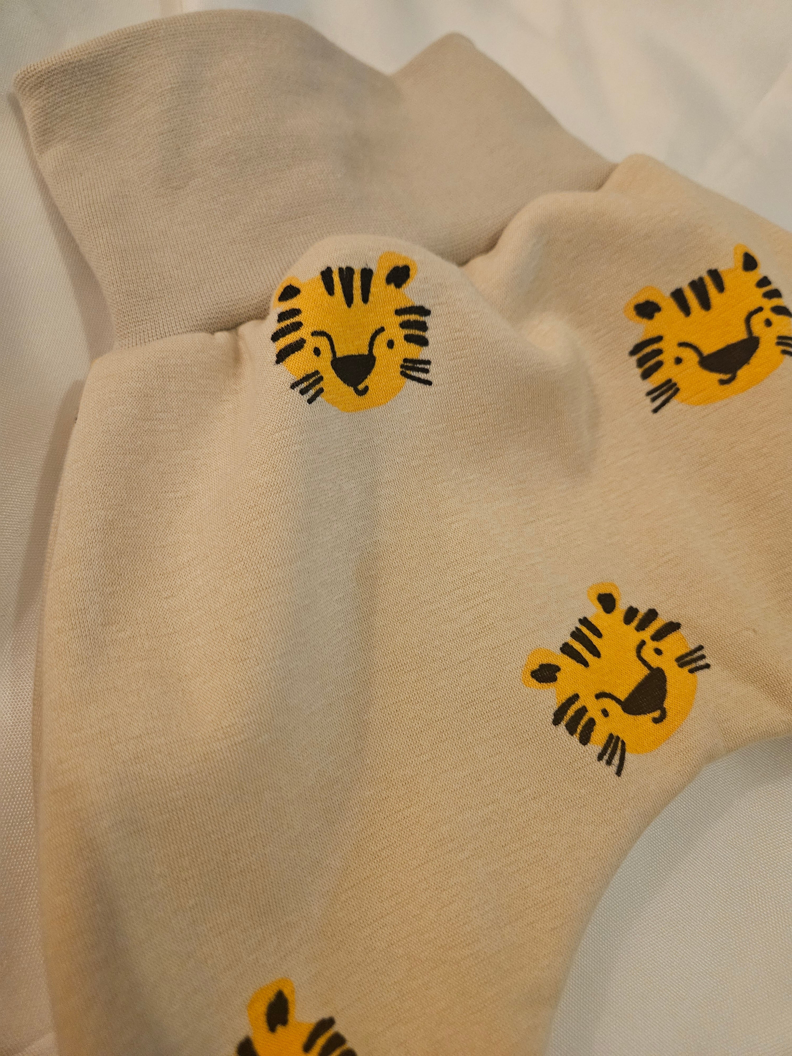 Sarouel lion tout chaud 3 mois