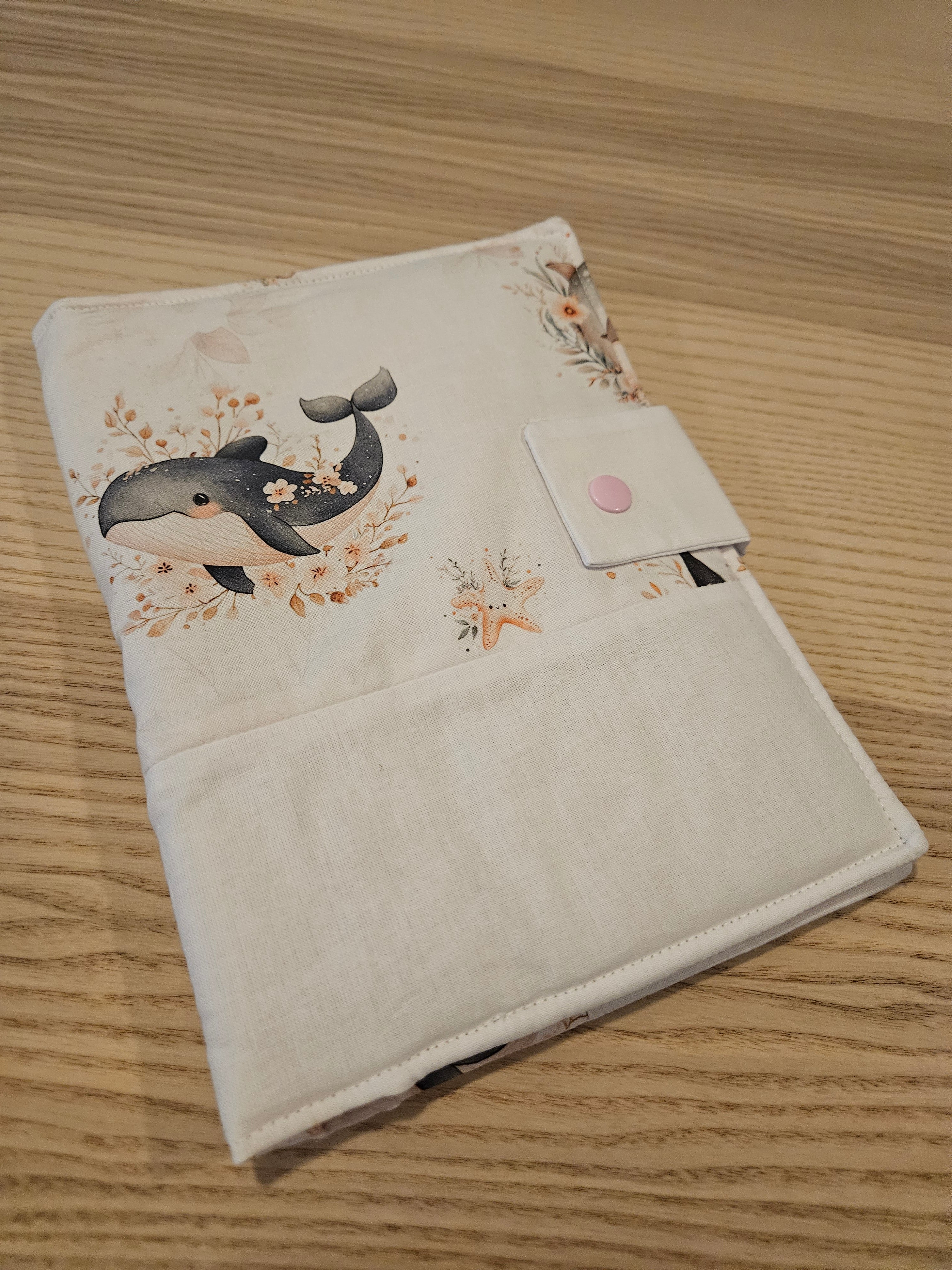 Protège carnet santé baleines + personnalisation