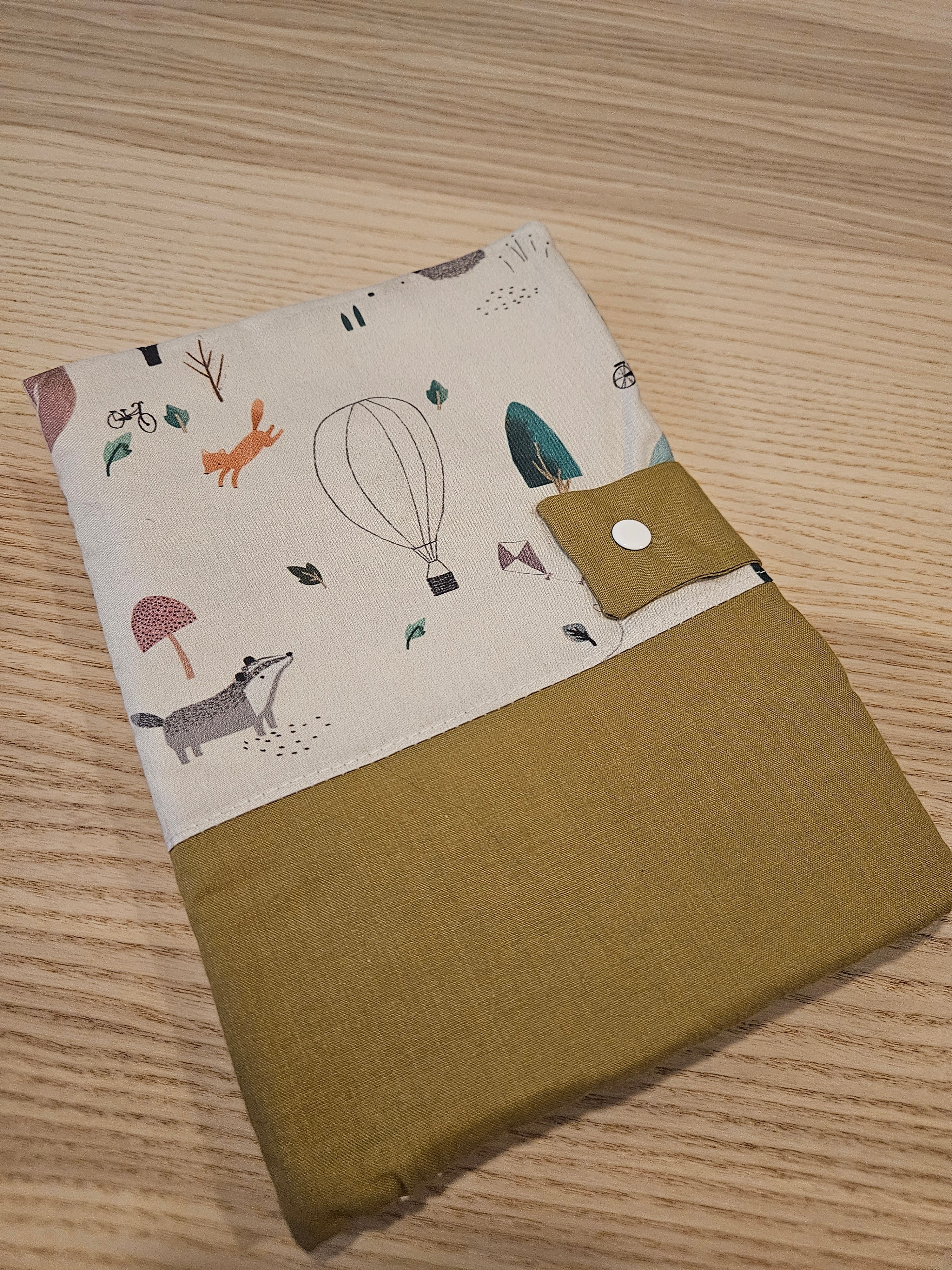 Protège carnet santé forêt animaux + personnalisation